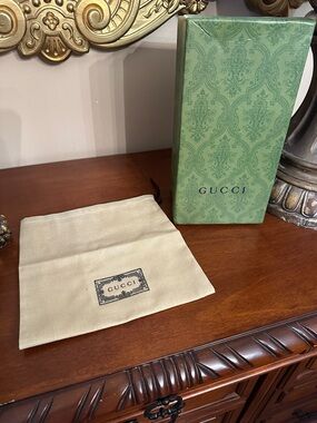 Gucci Green Patterned Box with Beige Dust Bag